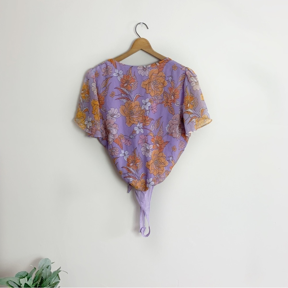 [ASTR the Label] Lavender Purple & Orange Floral Print Short Sleeve Bodysuit - Picture 7 of 9